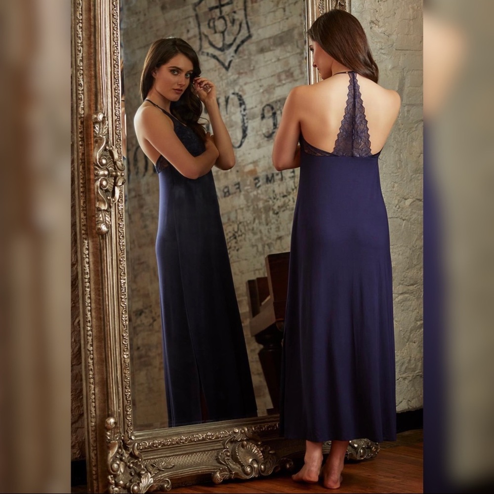 NWOT Fleur’t Lace Bust Nightgown in Night Shimmer Navy Size M